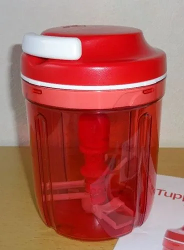 Tupperware® * * Multi-Chef * * Zerkleinern Oder Aufschlagen Mit Zugmechanismus - Rot 1 Tupperware® * * Multi-Chef * * Zerkleinern Oder Aufschlagen Mit Zugmechanismus - Rot