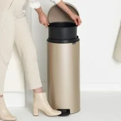 Brabantia Treteimer NewIcon Metallic Gold 30L Nachhaltiger Mülleimer Abfallsammler -Haushalt & Küche Geschäft 497528147
